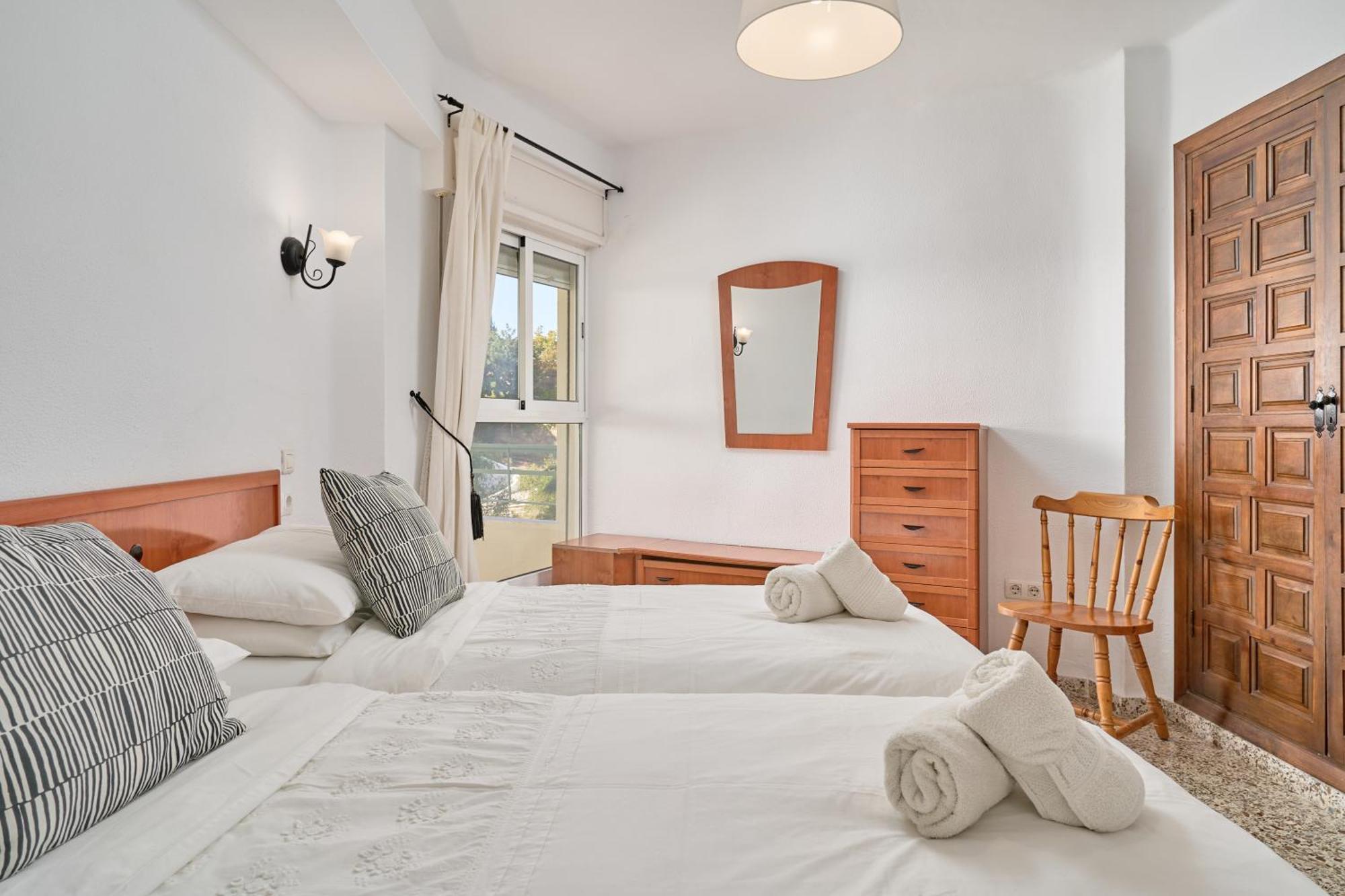 Bright And Spacious 2 Bed Apt Нерха Экстерьер фото