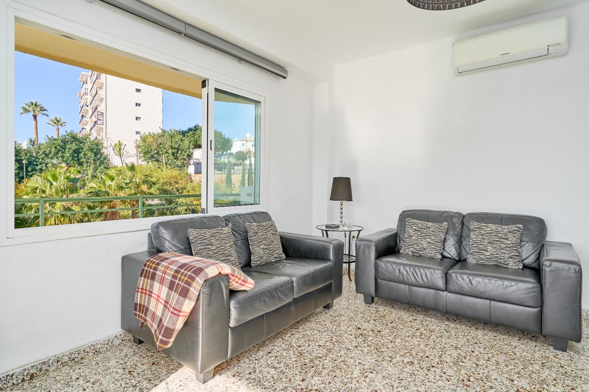 Bright And Spacious 2 Bed Apt Нерха Экстерьер фото